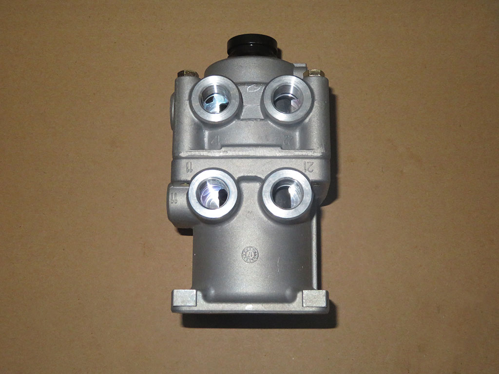 K9A-3514010C_Feet Brake Valve Assembly_M00000