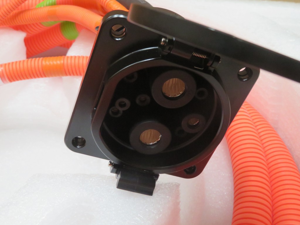 K8A-2105500AA_直流充电口总成_M00666-1