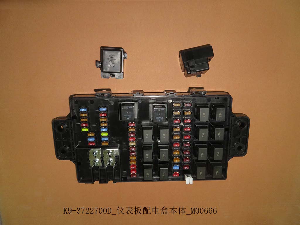 K9-3722700D_Dashboard power distribution box body_M00666