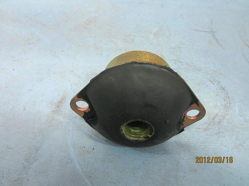 Engine suspension padding (rear)