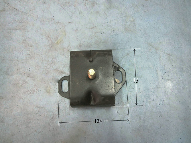 Передняя подвеска двигателя (справа)