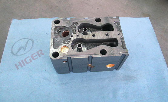Cylinder head division assembly-1