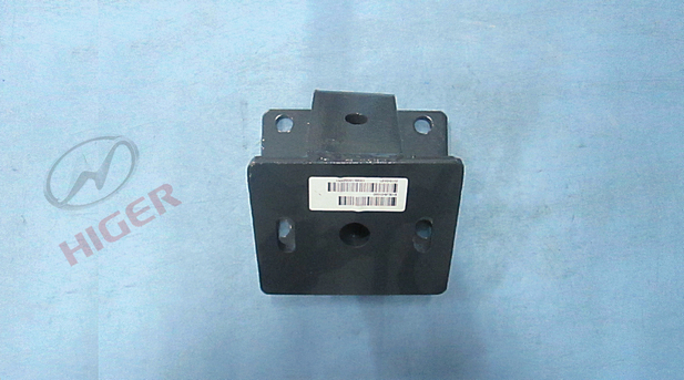 Engine front suspension bracket