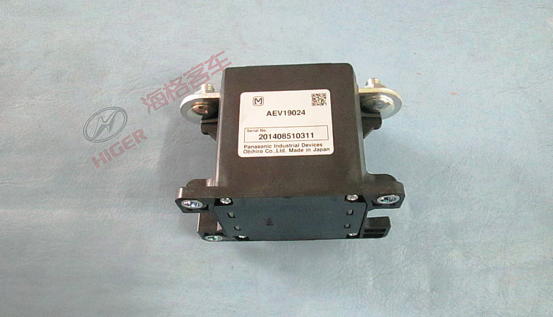 Positive and negative pole relay-1