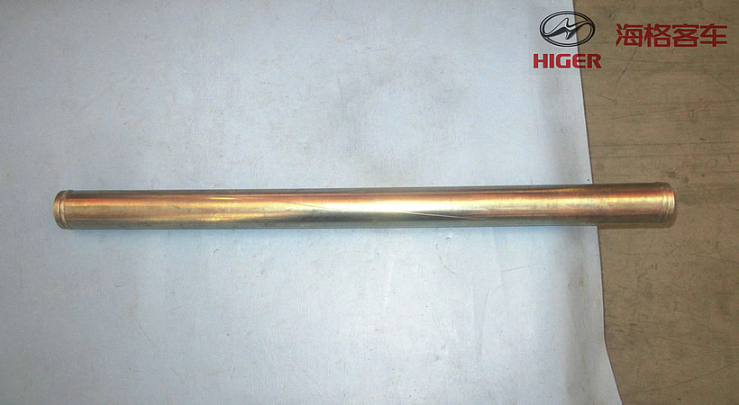 Fuel tank connection pipe