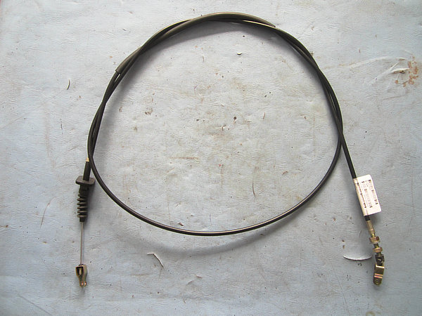 Throttle brushing assembly