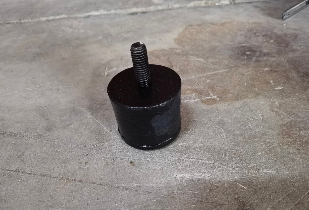 Rubber pad (vibration reduction)