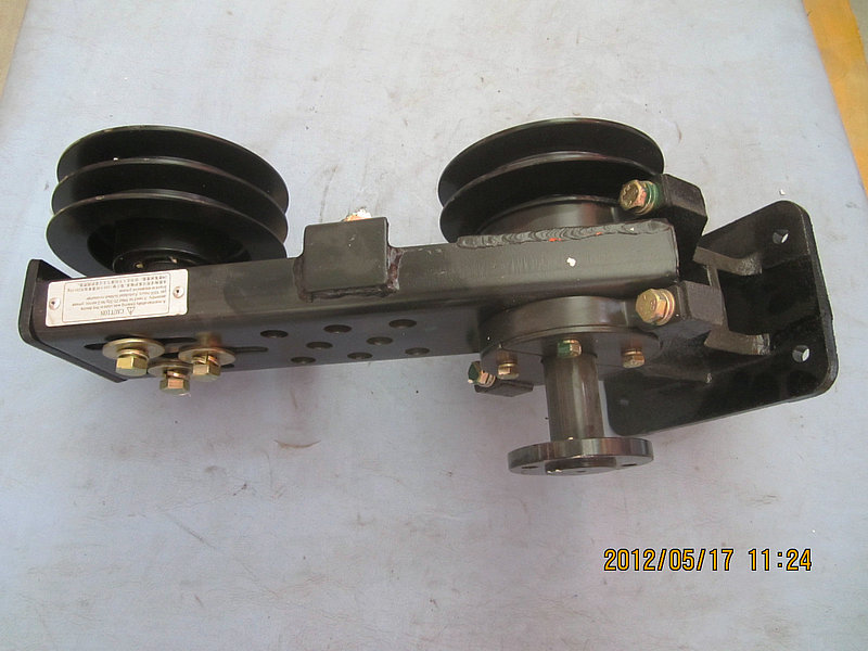 Fan transmission mechanism assembly