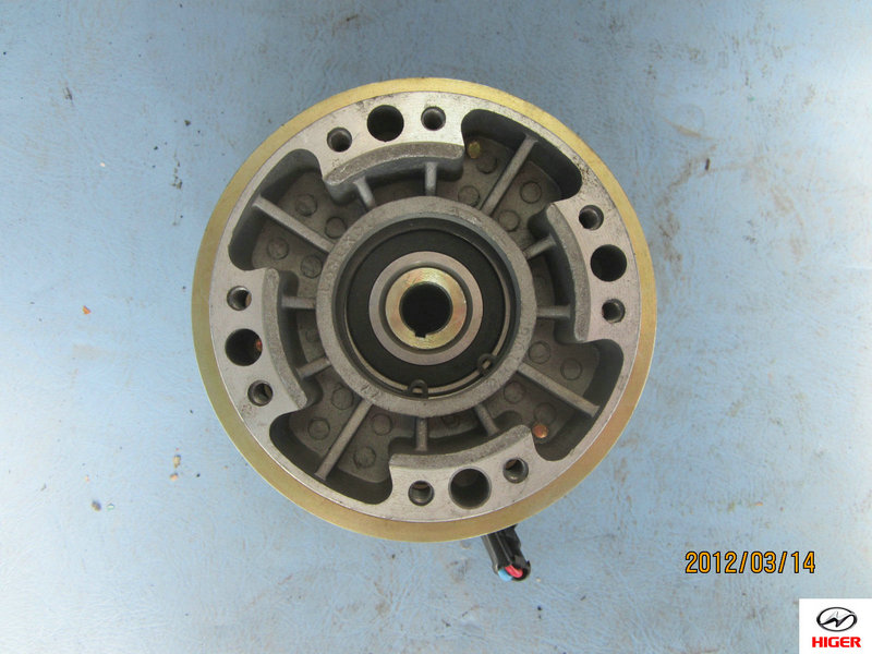 Electromagnetic fan clutch assembly