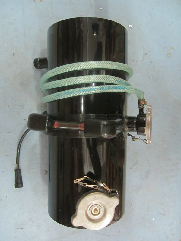 Expansion tank assembly