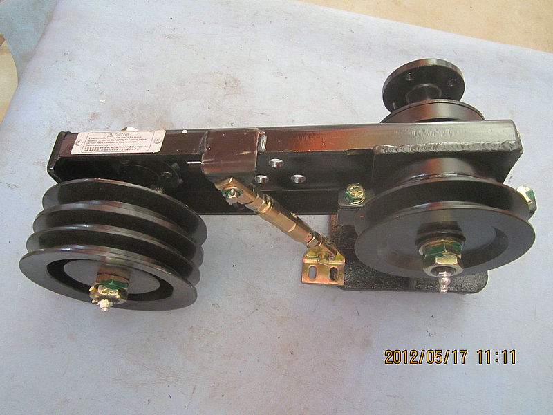 Fan transmission mechanism assembly