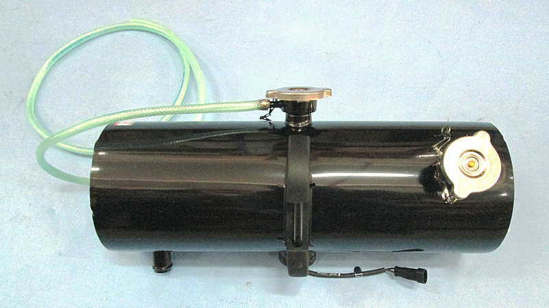 Expansion tank assembly