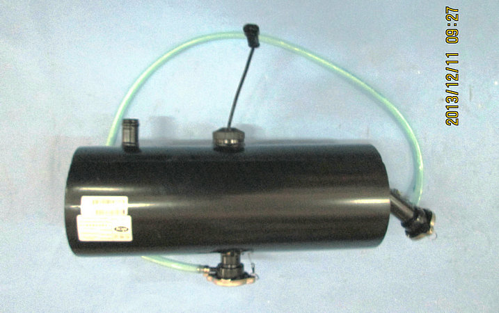 Expansion tank assembly