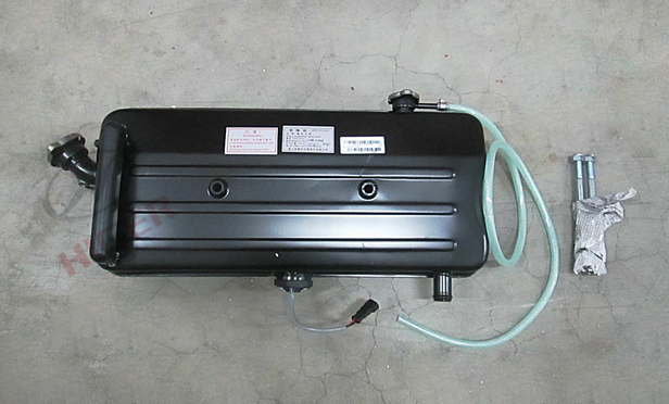 Assemblage du réservoir d ' agrandissement (à droite)