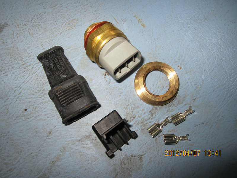 Angle transmission control device (LINNIG)