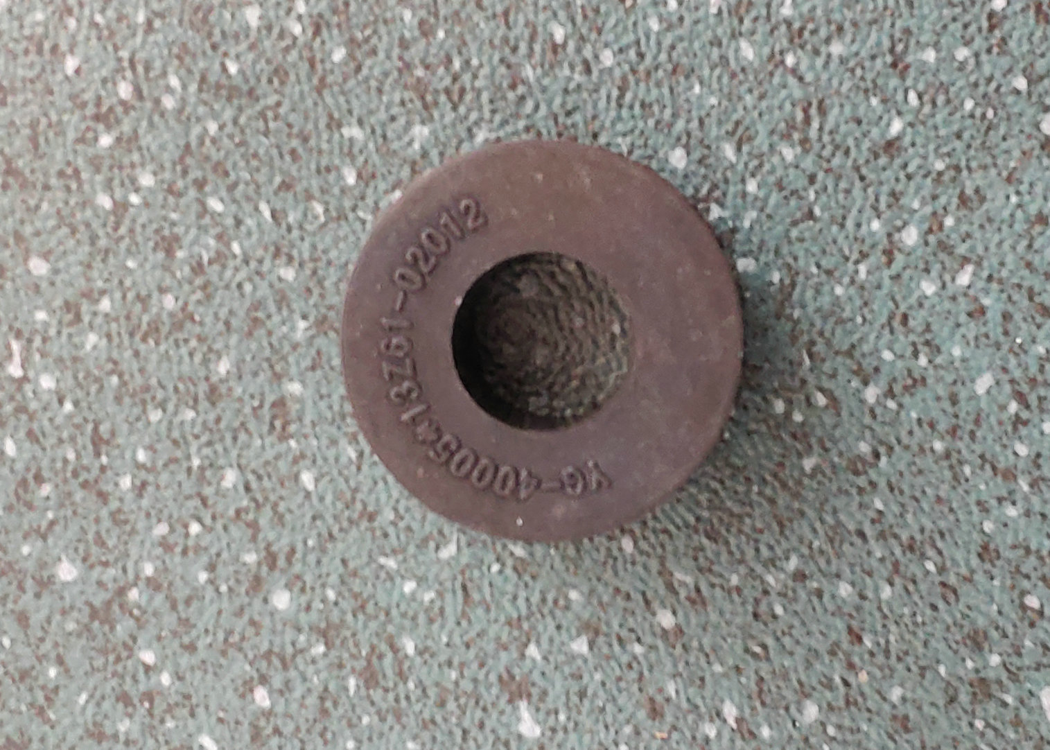 Radiator support pad