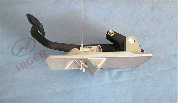 Механизм управления сцеплением с педалью в сборе