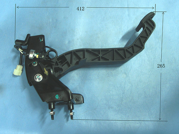 Clutch control mechanism with pedal assembly-1