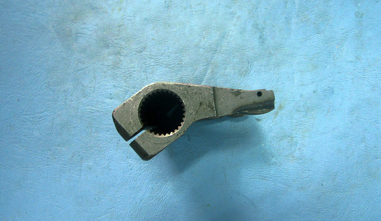 离合器分离拨叉-1