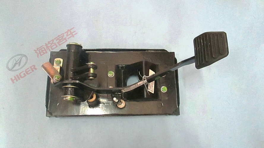 Clutch control mechanism with pedal assembly