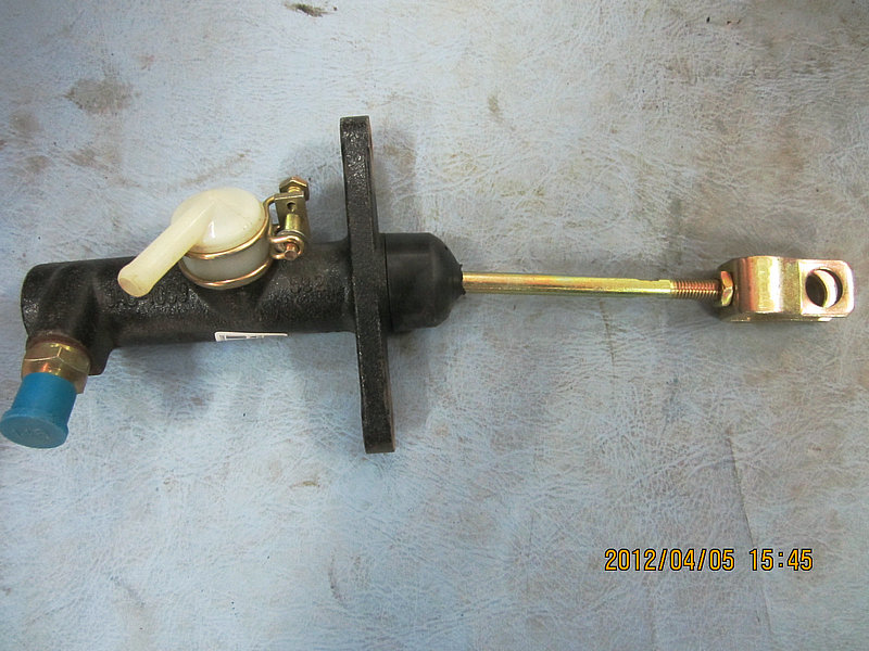 Pompe principale d'embrayage