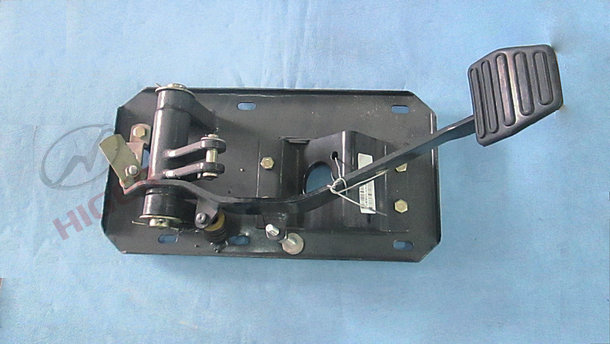 Clutch control mechanism with pedal assembly