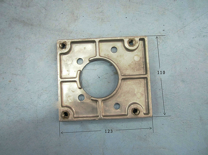 Plaque de la pompe fractionnée