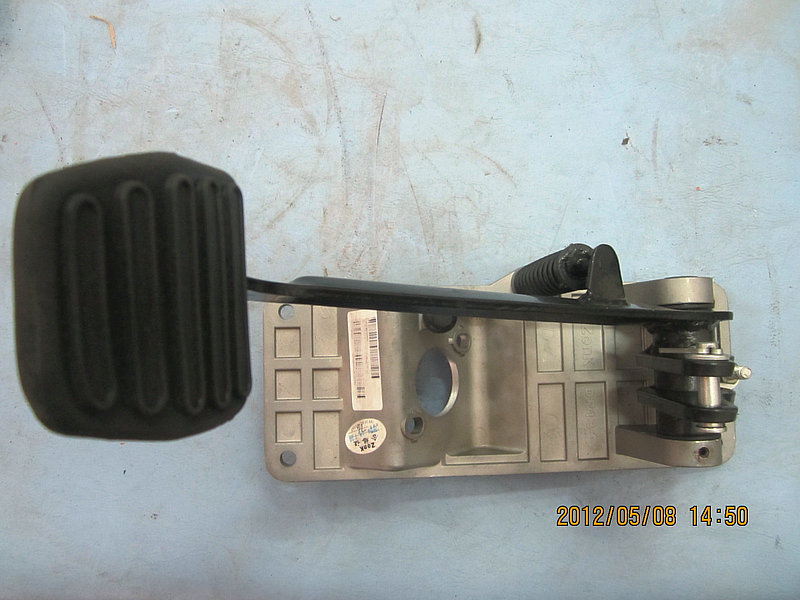 Clutch control mechanism with pedal assembly