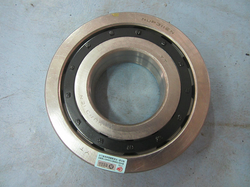 Roulement arrière à deux essieux