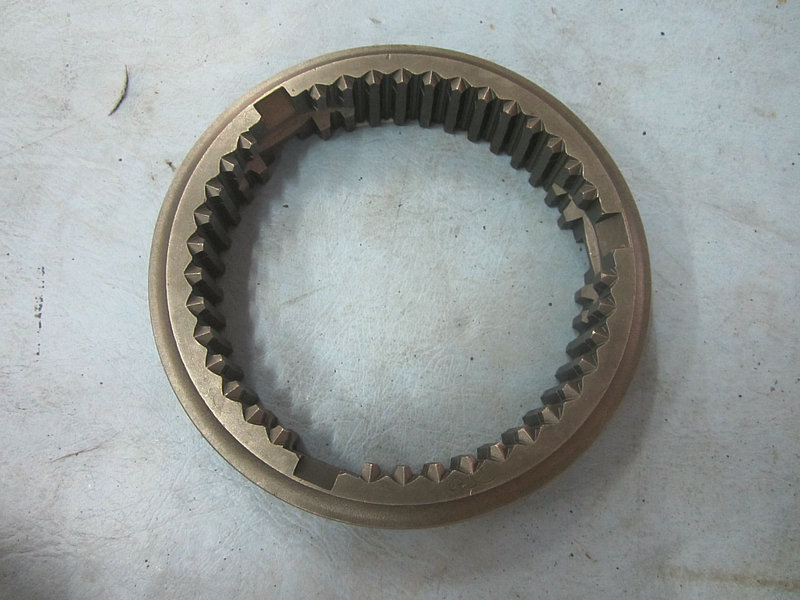 Sliding gear sleeve-4 and 5th gear synchronizer