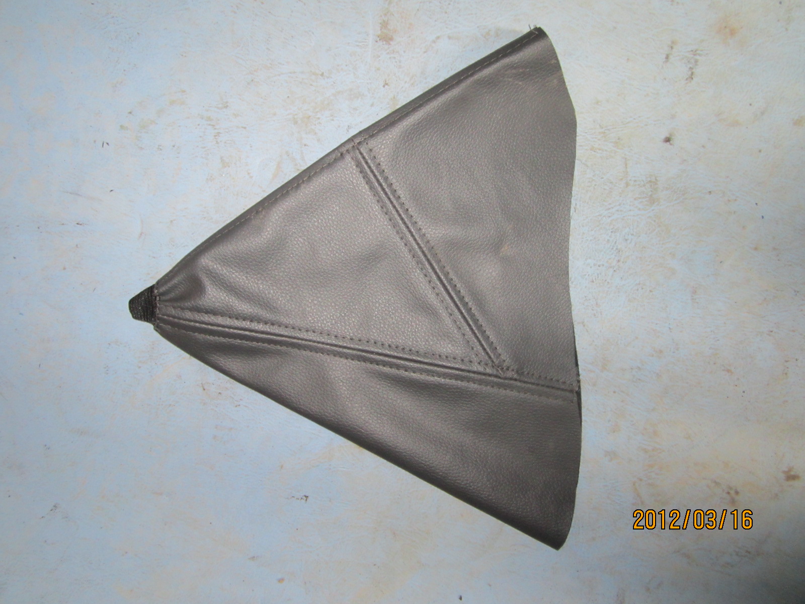 Couverture antipoussière sur l'engrenage