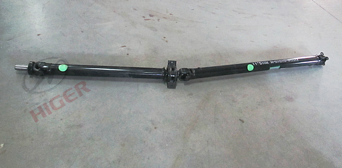 Вал привода задней оси