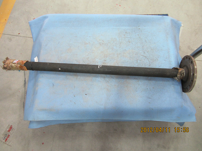 Полувёртый вал задней оси