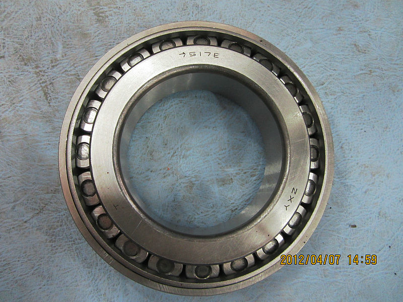 Rear hub inner bearing assembly