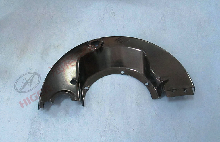 Lower dust cover assembly