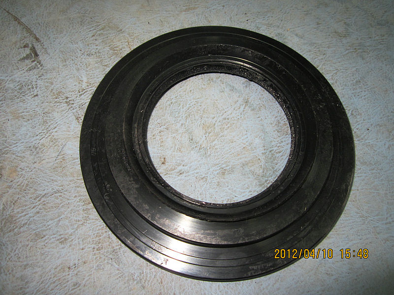Oil seal assembly—active bevel gear