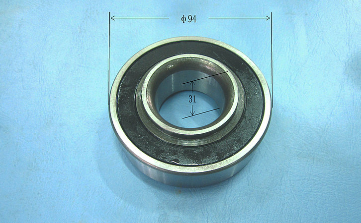 Half shaft bearing