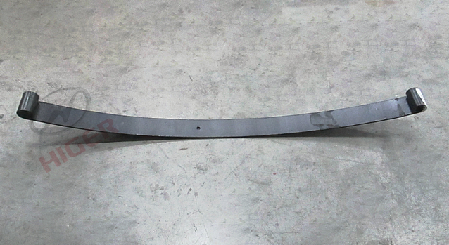 La première pièce de ressort en acier arrière