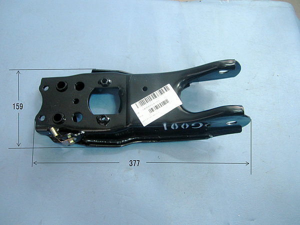 Lower cross arm welding assembly (right)