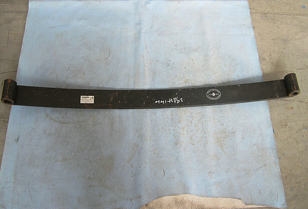 Первый кусок передней стальной пластины