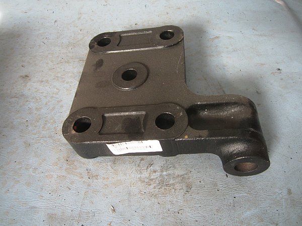 Plaque inférieure (à gauche)