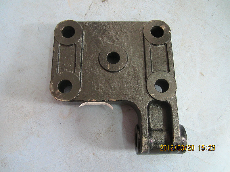 Plaque inférieure (à droite)