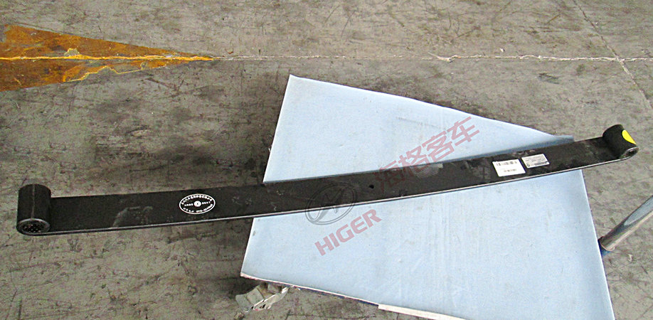 Front steel leaf spring (first piece)