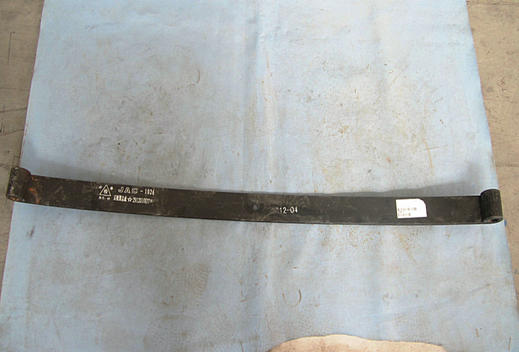 The first piece of rear steel spring