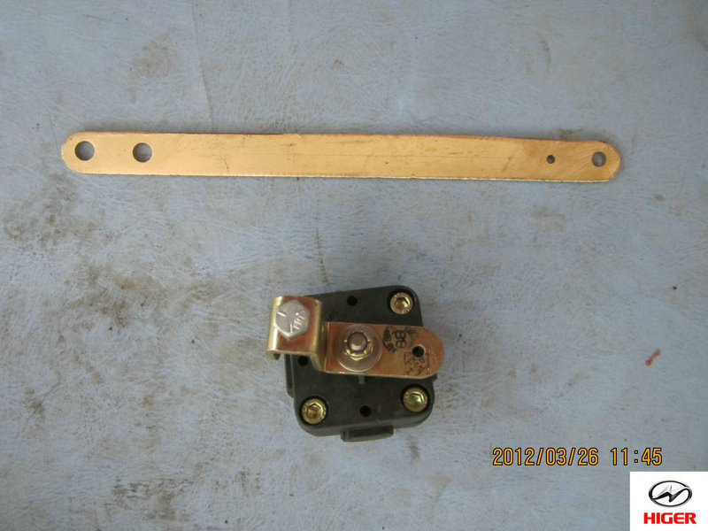 带摆杆高度阀总成-1