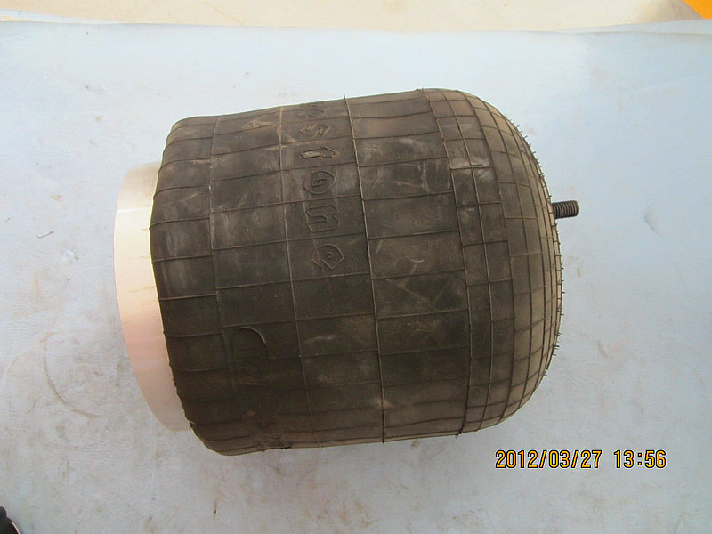 Raccordement des coussins gonflables (suspension arrière)