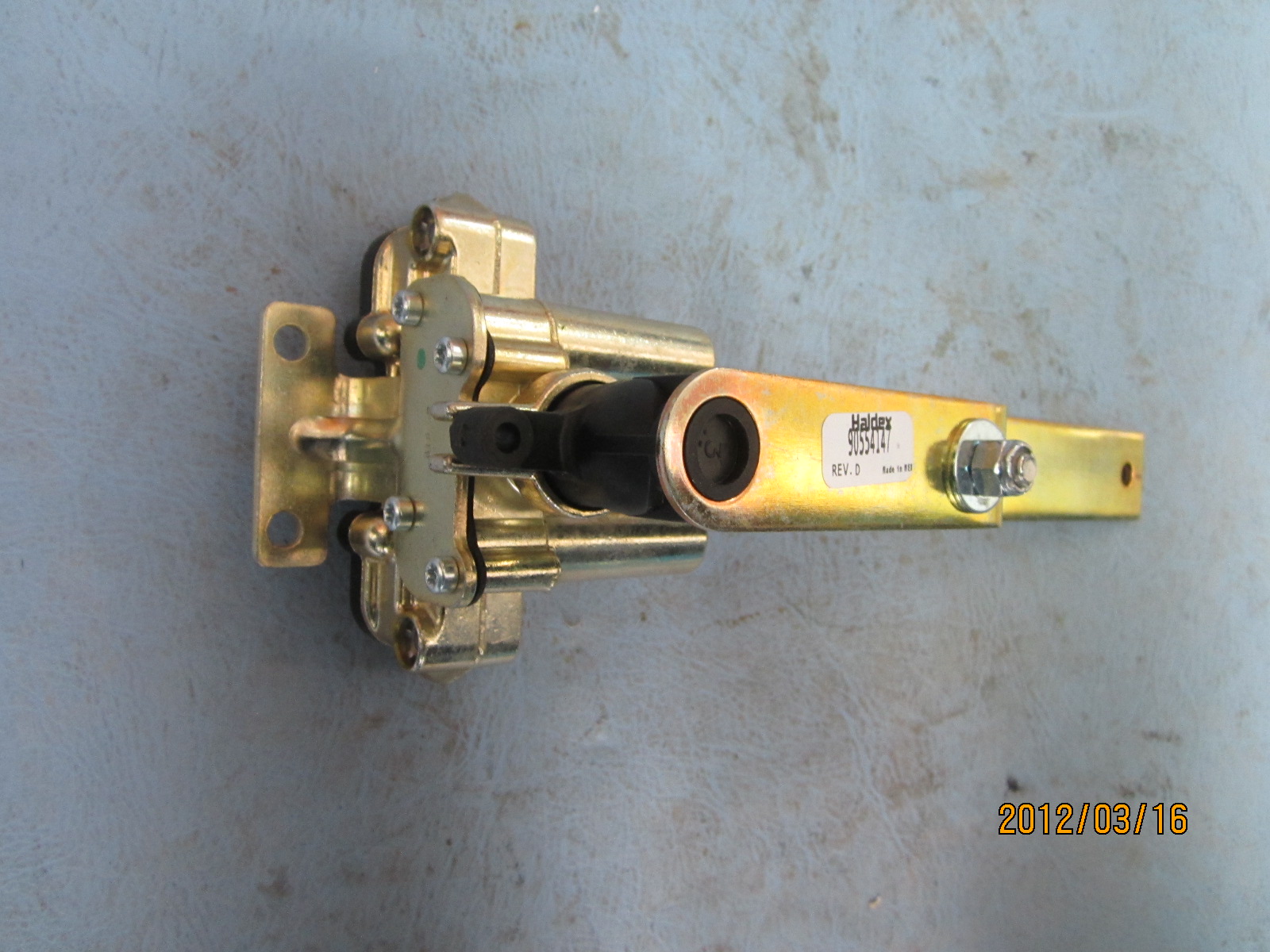 Регулятор высоты-1