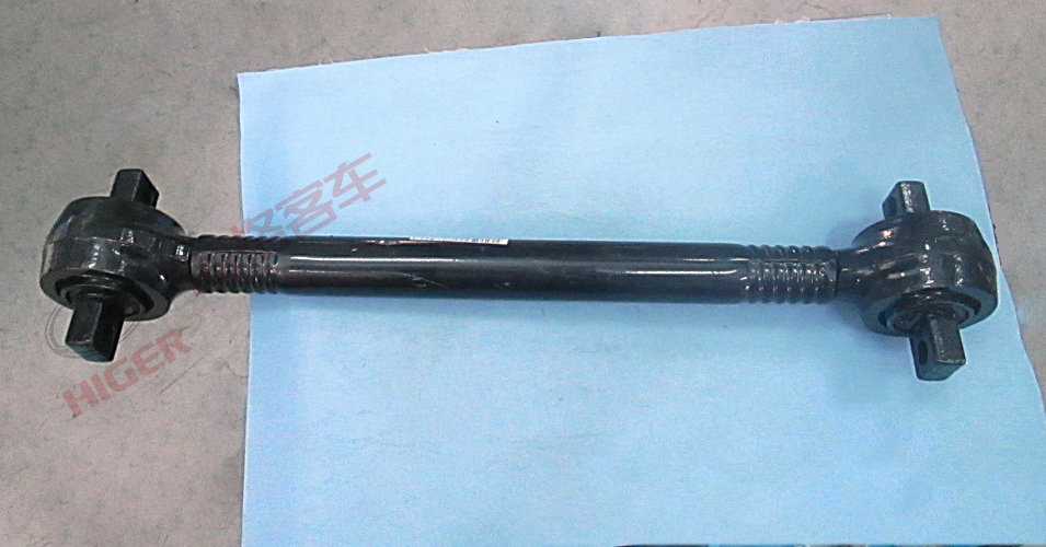 Equi-hole distance thrust rod assembly