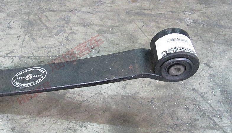 Le premier morceau de ressort de feuille arrière-1