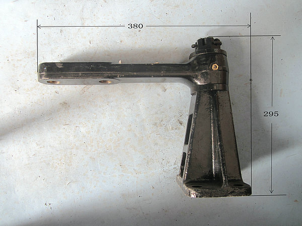 Middle rocker arm and support assembly